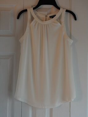 Express Ivory Sleeveless Top XS